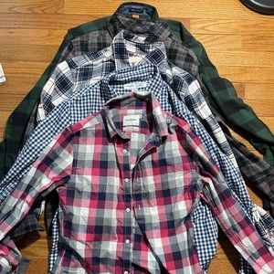 Men’s M flannel and long sleeve button up